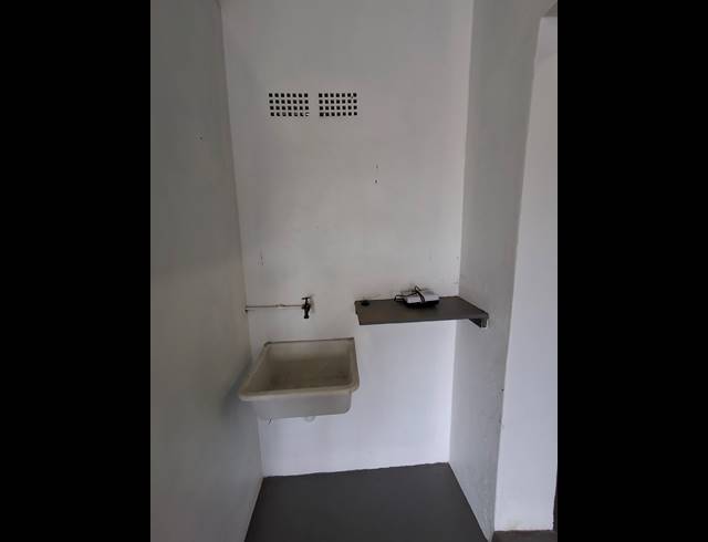 40M² WORKSHOP TO LET IN GONUBIE